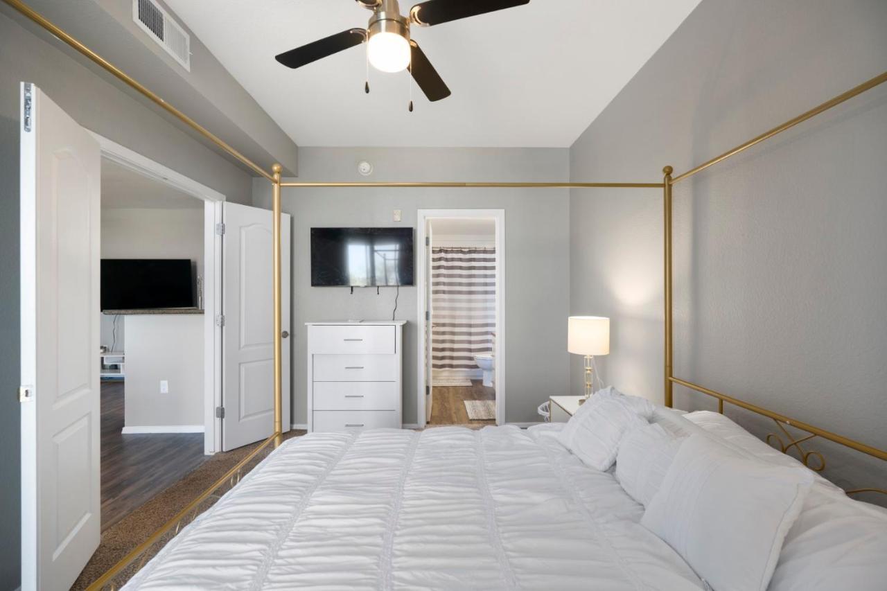 Luxury Mountain View 2Br With Balcony Located In Scottsdale Apartment Exterior photo