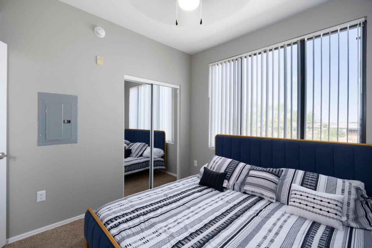Luxury Mountain View 2Br With Balcony Located In Scottsdale Apartment Exterior photo